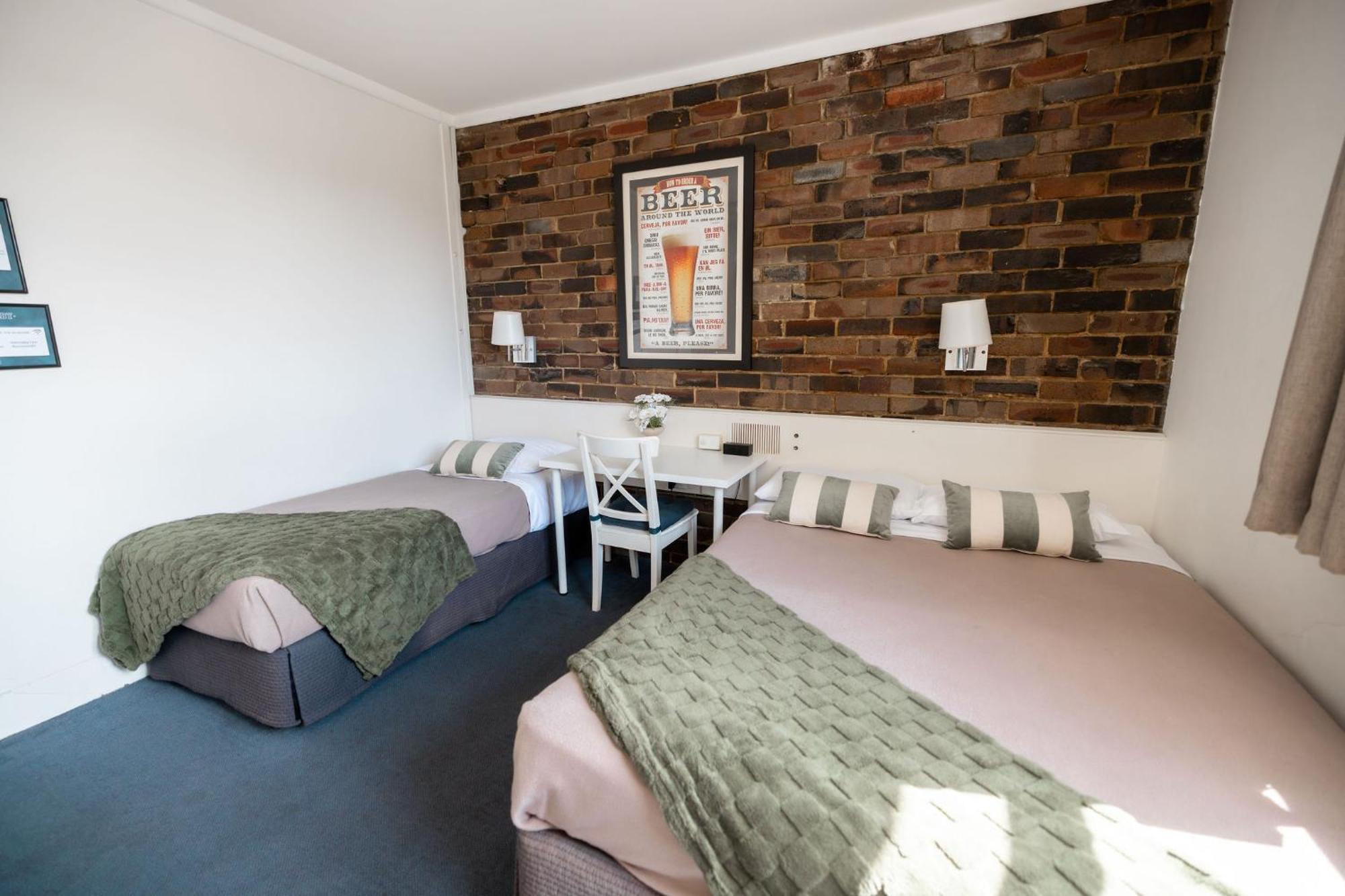 Hornsby Inn エクステリア 写真